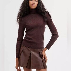 CO119- Coach Lurex Signature Turtleneck Sweater